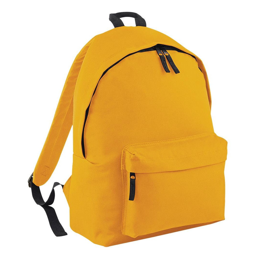 Zippered main compartment