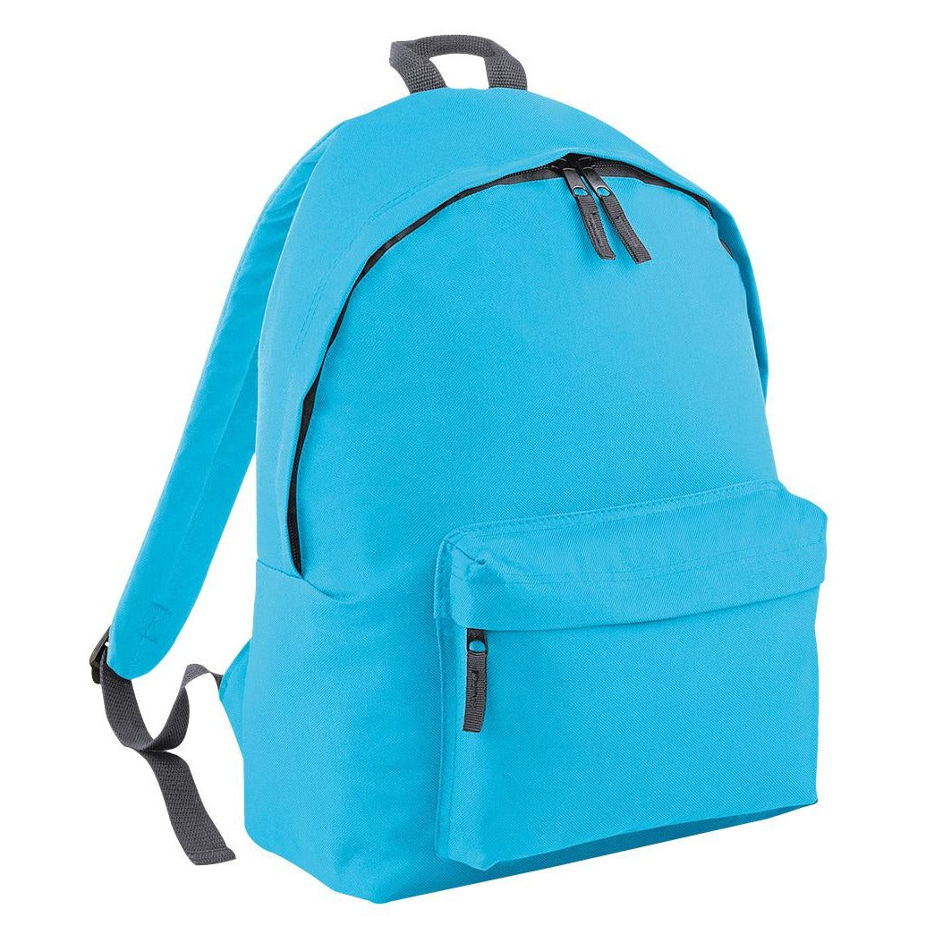 Zippered main compartment