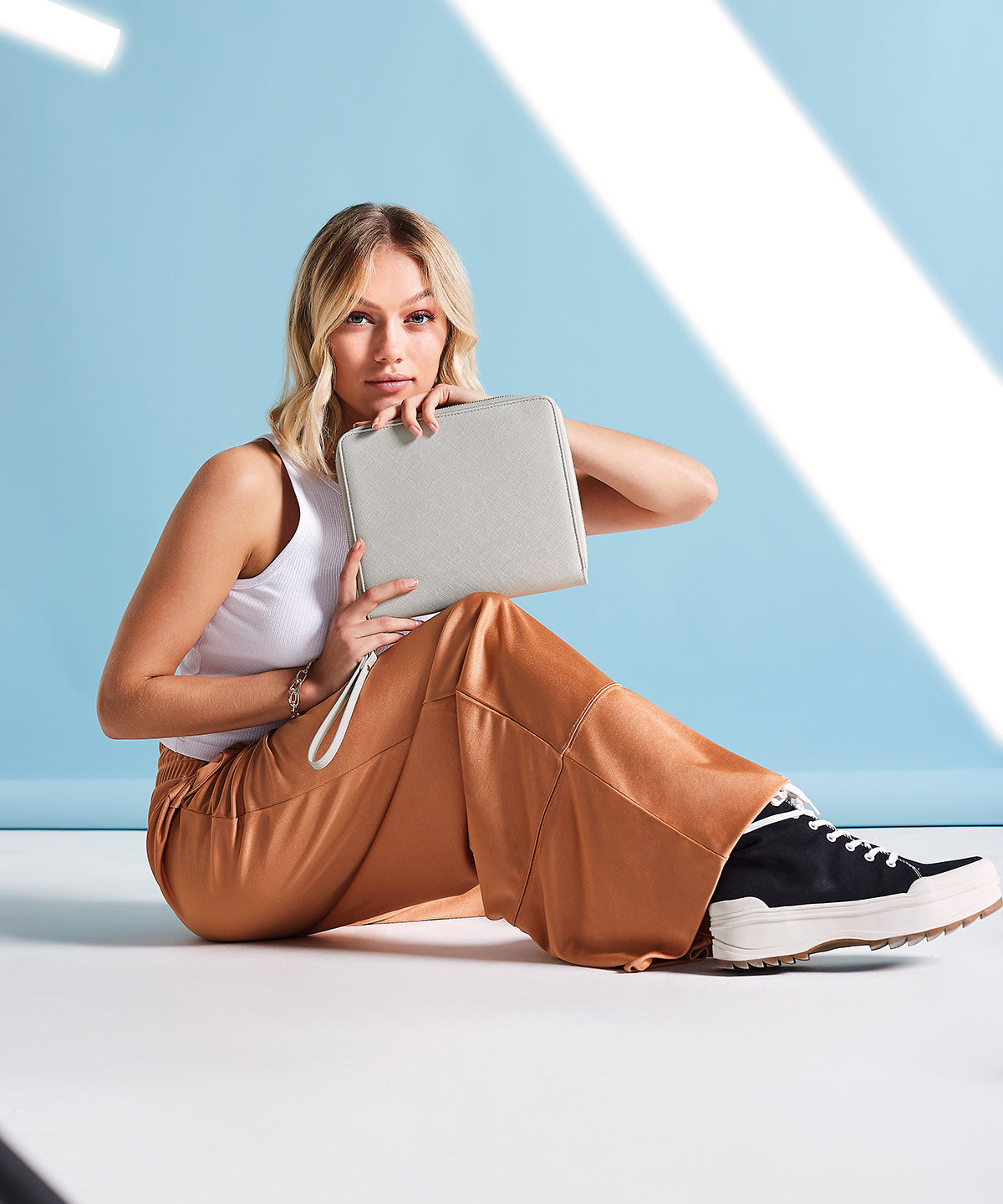 Bagbase Boutique Travel/Tech Organiser