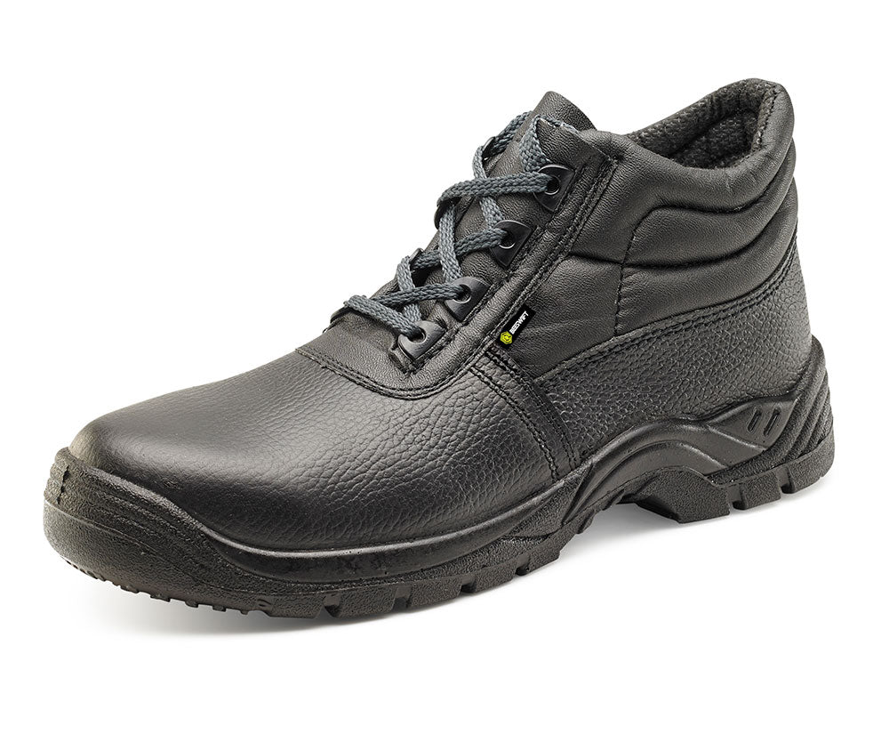 Beeswift Composite Chukka Boot