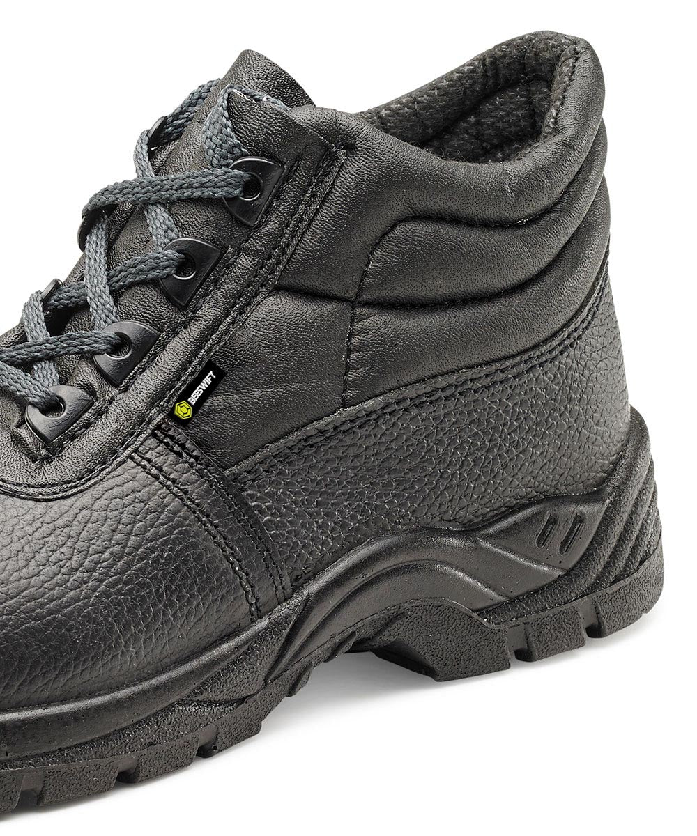Beeswift Composite Chukka Boot