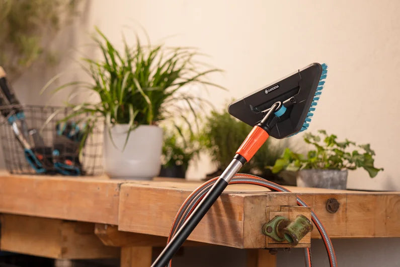 Gardena Cleansystem Handle Brush hard flex