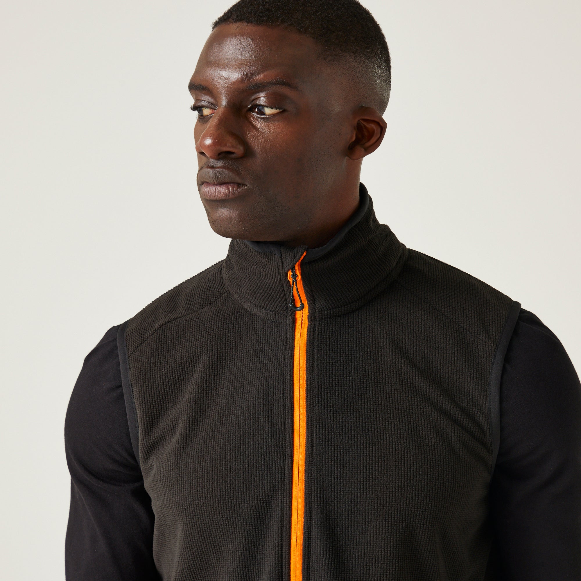 #colour_black-orange-pop