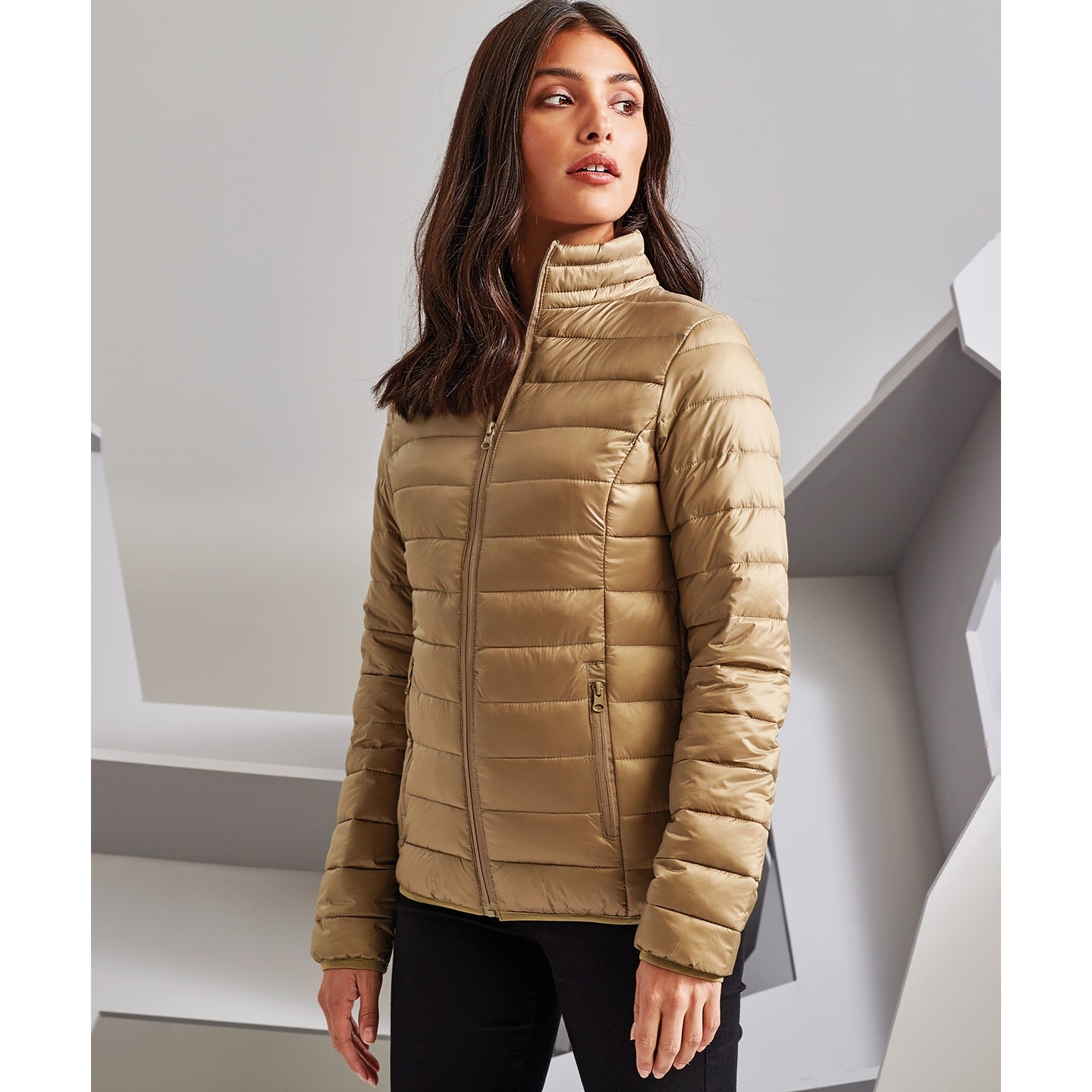 2786 Women's Terrain Padded Jacket
