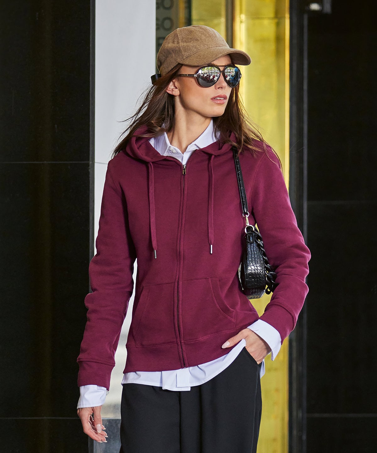 B&C Collection B012F B&c Queen Zipped Hooded