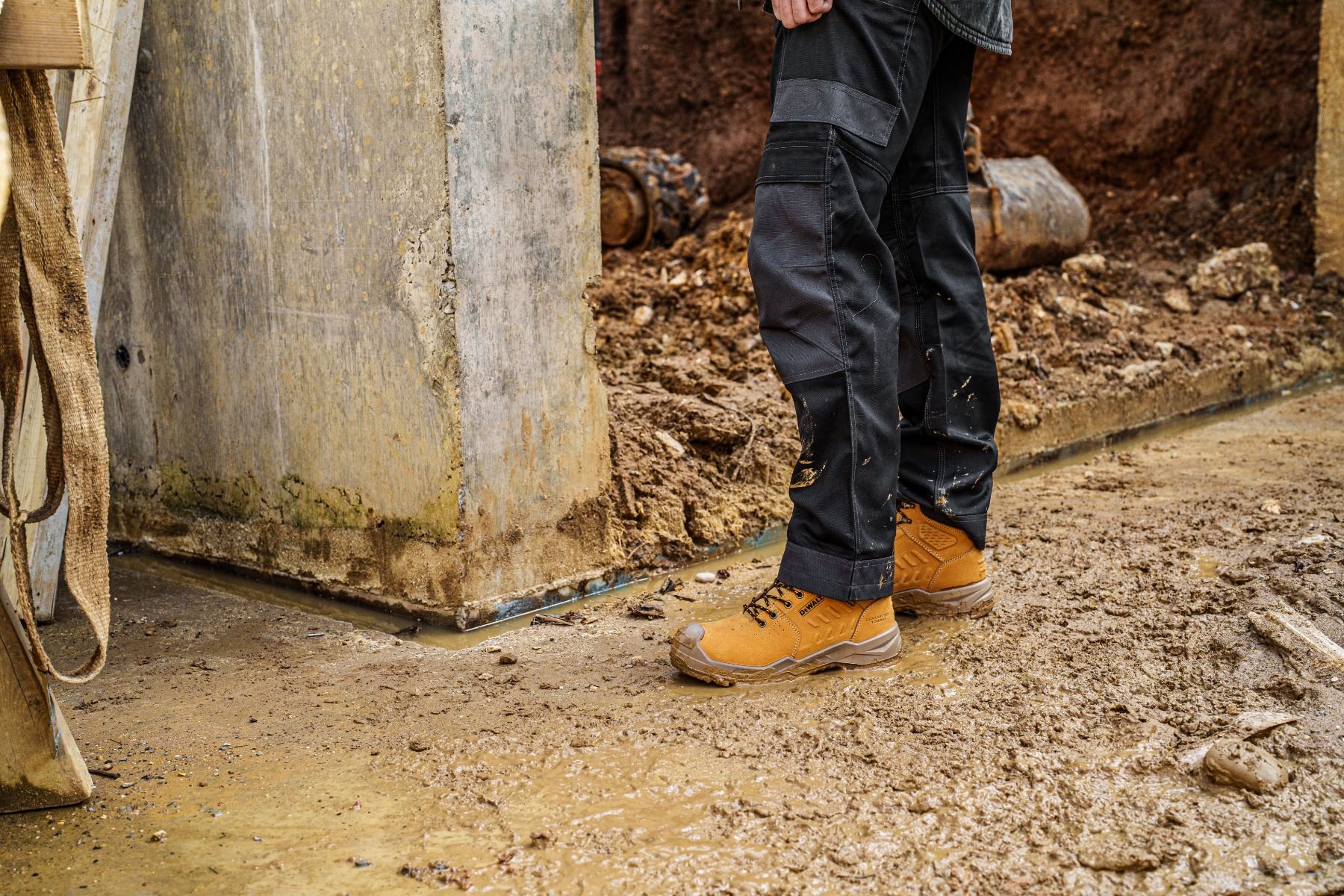 DeWalt Nubuck Safety Boot Waterproof