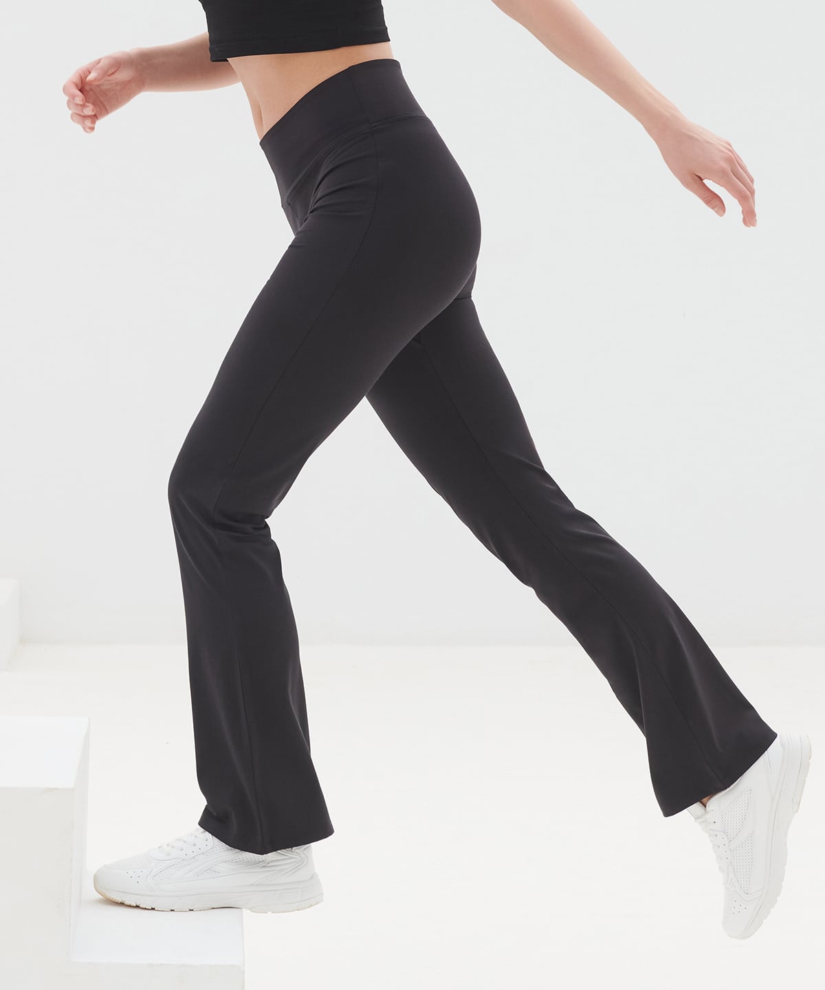 SF SK428 Women’s Flared Leggings